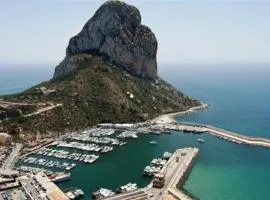 Cosy Sailing Boat Mariko