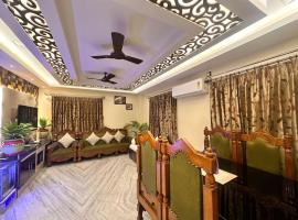 Modern Luxe Haven, Unterkunft zur Selbstverpflegung in Shiliguri