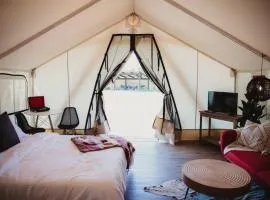 The Creekview,Luxury Safari Tent