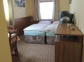 Ferienwohnung-Nr-2-Quitte
