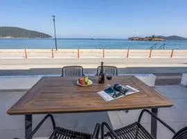 Aurora seaside grand suite