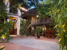 Golden Sun Boutique Hotel, hotel v destinaci Luang Prabang