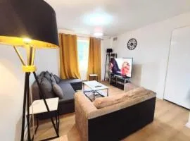 Entire 2 bed home, North Shields, UK FREE parking