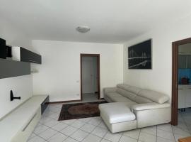 Camere Rozzano, vicino Humanitas, hotel v destinaci Rozzano