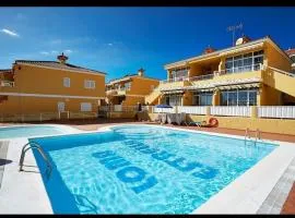 Arguineguin apartment terrace swimming pool