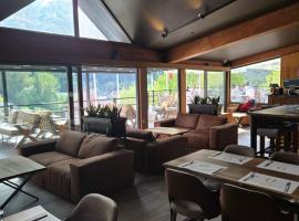 Grand Chamois Hotel & Spa, hotel u Mavrovom