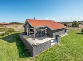 Gorgeous Home In Ulfborg With Kitchen
