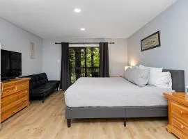 Timbers Studio 18 with Wintergreen Advantage