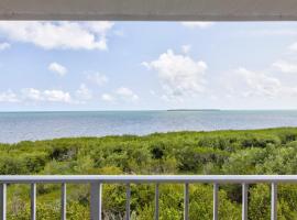 Key Largo Captains Quarters Ocean Pointe 4405, hotel in Key Largo