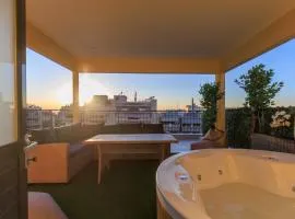 Aiolos Rooftop JUCCUZI with view near the centre