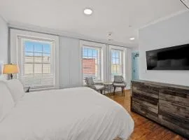 Modern Retreat in the Heart of Conway