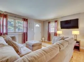 4 Mi to Dtwn Home with Fenced Yard in Portsmouth!