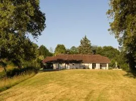 Holiday Home in Peyrusse-Grande with Pool