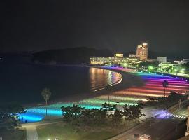 Hotel Sanrakuso, hotel v destinaci Širahama