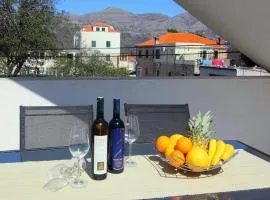Apartment Milenka - Four Bedroom Apartment with Terrace