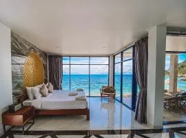 P.D. Beach Resort、タオ島のバンガロー