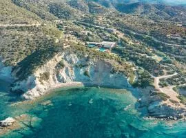 ISA-Ecovillage with swimming-pool in Teulada surrounded by greenery just 400 meters from the sea