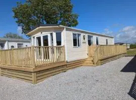 Luxe 6 berth caravan Lytham