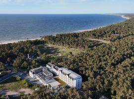 Hotel Jantar Wellness & Spa, отель в Устке