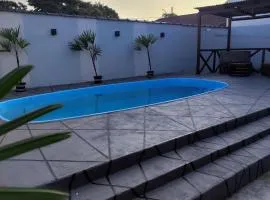 Casa na praia com piscina pontal do Paraná