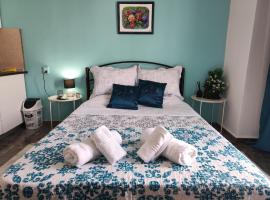 Blue Dreams: Karaferye şehrinde bir otel