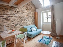 Studio Triplex de Charme Bord de Rance, hotel in Le Minihic-sur-Rance