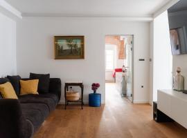 Spacious Old Town Condo, hotel en Zagreb