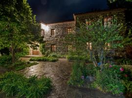 MILOS Guesthouse - Prespa, hotel com estacionamento em Mile&oacute;n