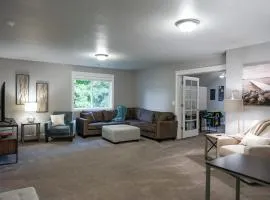 Luxe CDA Retreat - 2 King Suites - Family Friendly