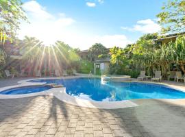 Wake Up to Paradise Pool, Beach & Concierge, Hotel in Potrero
