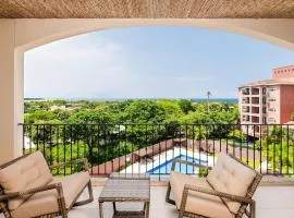 Langosta Beach Ocean View Penthouse w Pool