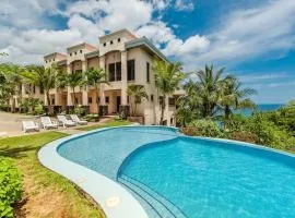Amazing Ocean Views & Sunsets 2 Pools