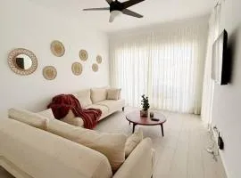 Corals Retreat 2BR Beach Condo