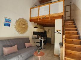 Gîte Lo Becarut L'Escapade Des Flamants Roses, hotel di Mireval