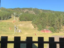 Studio cabine 4 couchages vue sur les pistes, hotel v destinaci Puyvalador