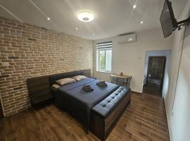 Modern studio near Valleta, hotell i Msida