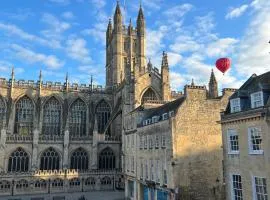 Flat in the heart of Bath with stunning views