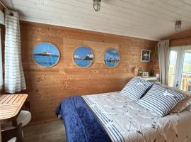 "La Cabine" atypique, vue mer à la VILLA PLEIN VENT, hotel de playa en Barneville-Carteret