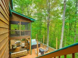 Hot Tub and Hikes Dahlonega Cabin - 4 Mi to Town!