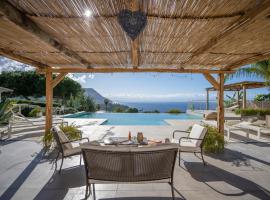 Villa Michaela con piscina privata e vista mare, hotel in Capo Vaticano