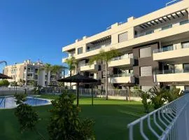 Poolside 2BR apartment Villamartin