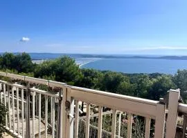 Charmant studio avec terrasse privée et vue exceptionnelle