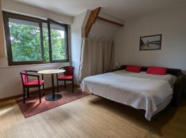 Appartement Le Louis Dort au calme, hotel in Équemauville