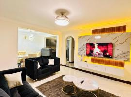 Serenity LakeView 4BR Duplex Entebbe Close to Airport、エンテベのホテル