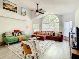 La Casa Mediterranean! 3 Bedroom Condo Near Disney!, condo a Kissimmee