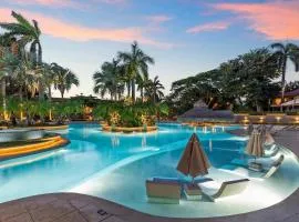 Charming 2BR - 2BA Condo Steps to the Beach
