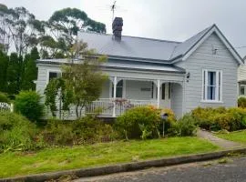 Charming Mountain Escape Katoomba