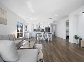 Modern Family Home in Lucas with Free WiFi