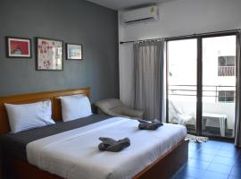 Sala Bua Room, bed & breakfast στην Παραλία Καρόν