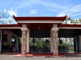 Casa las Orquideas Atenas, pet-friendly hotel in Barrio Jesús